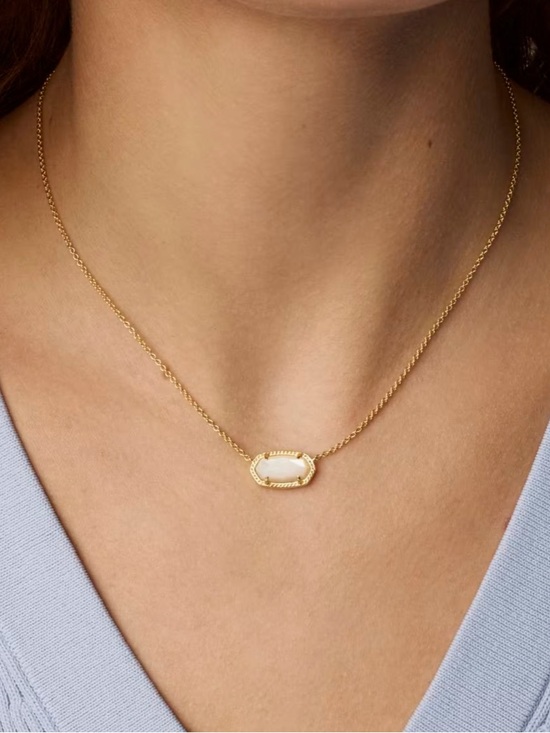 Kendra Scott Jewelry - Kendra Scott Elisa Gold Pendant Necklace White/Pearl Gemstone.